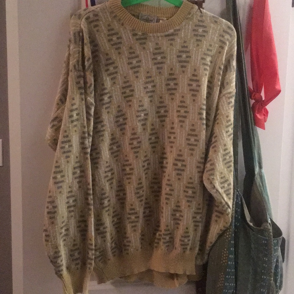 Linda Uomo (Italian) knit sweater